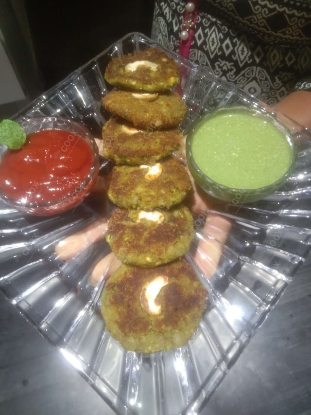 Delicious Hariyali Kebab prepared by COOX