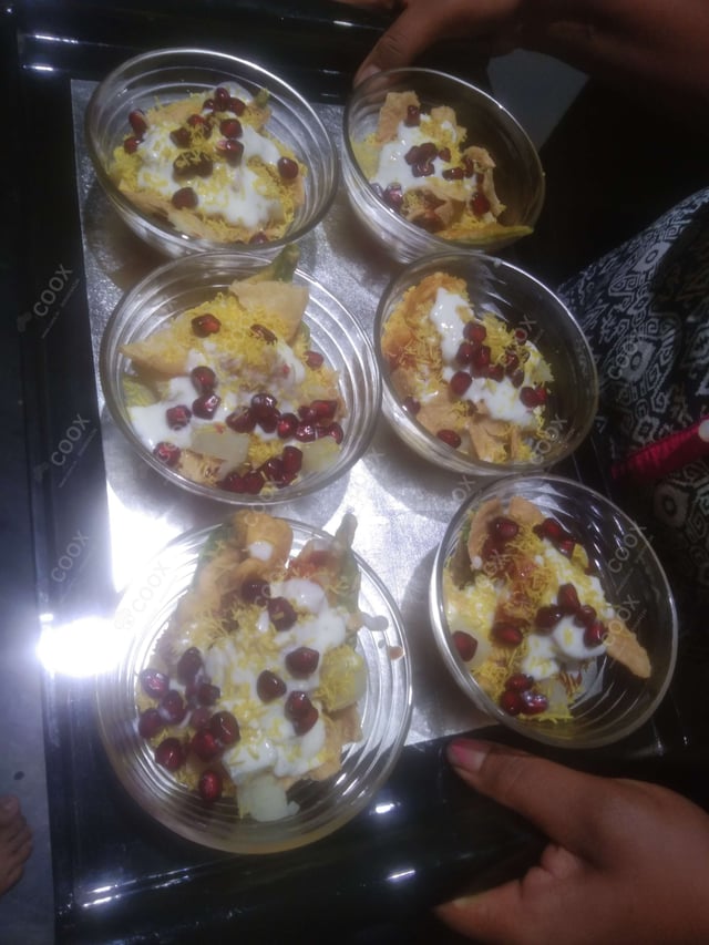 Delicious Palak Papdi Chaat prepared by COOX