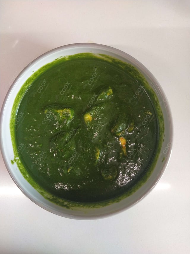 Delicious Palak Paneer prepared by COOX