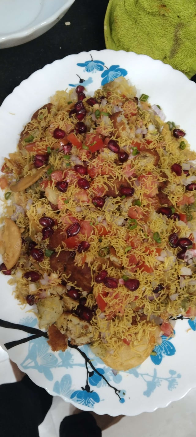 Delicious Aloo Tikki Chaat prepared by COOX