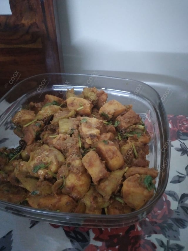 Delicious Aloo Parwal prepared by COOX