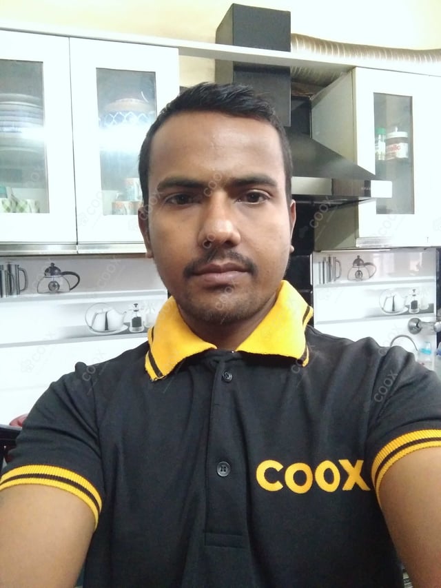 Chef from COOX at bookings. Professional cooks chefs at home