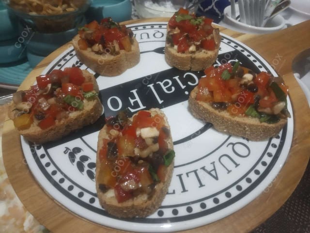 Delicious Tomato Mushroom Bruschetta prepared by COOX