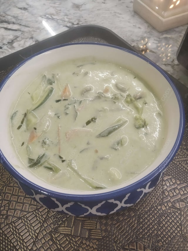 Delicious Green Thai Curry prepared by COOX