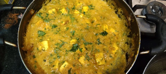 Delicious Matar Paneer prepared by COOX