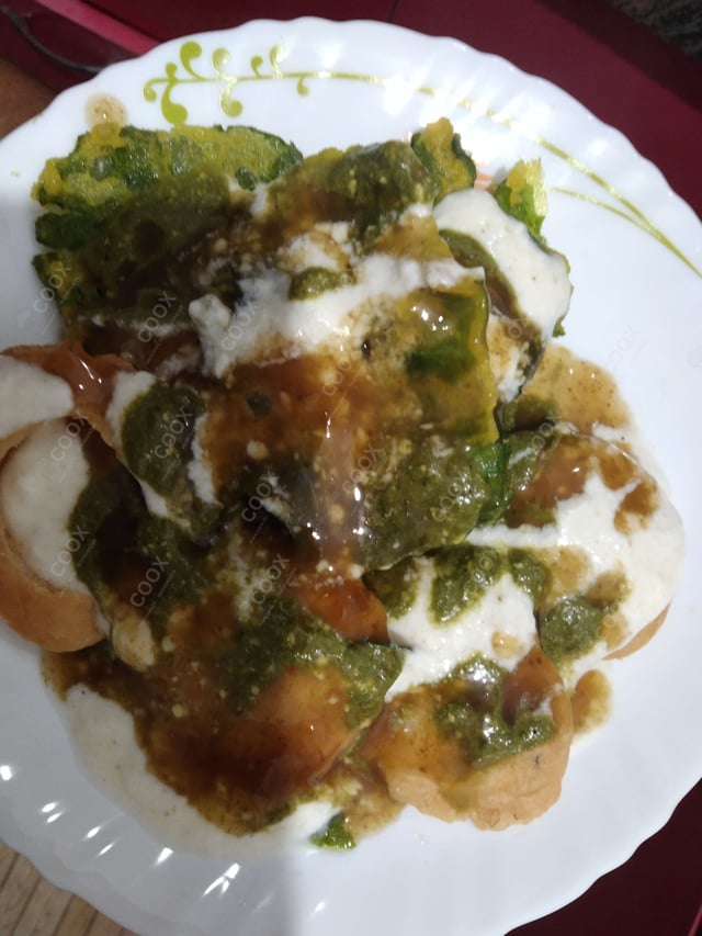 Delicious Palak Papdi Chaat prepared by COOX