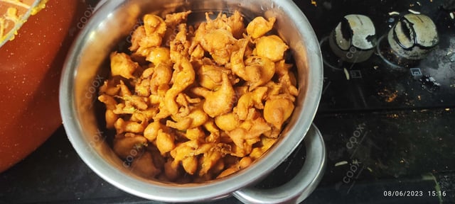 Delicious Mix Pakode prepared by COOX