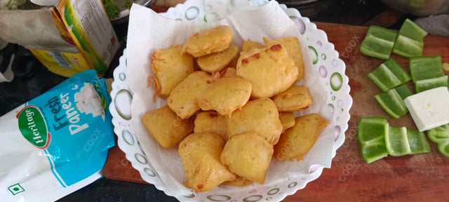 Delicious Mix Pakode prepared by COOX