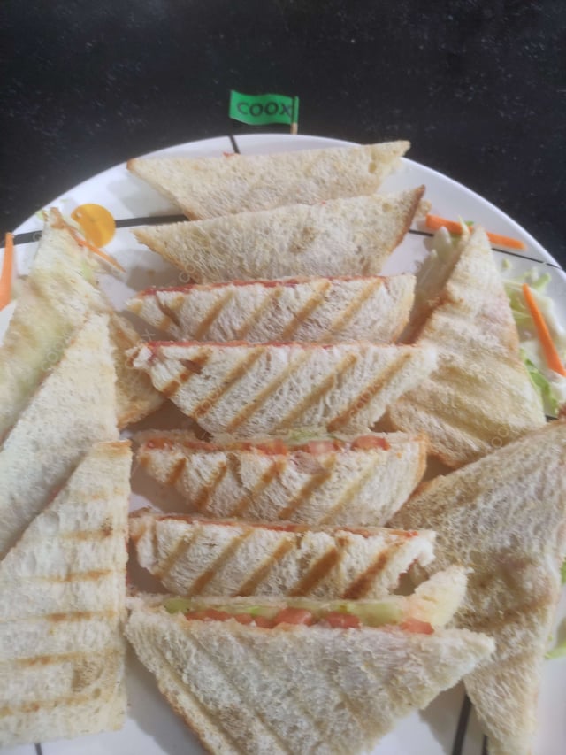 Delicious Sandwich prepared by COOX