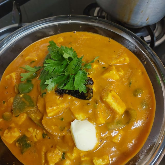 Delicious Kadhai Paneer prepared by COOX