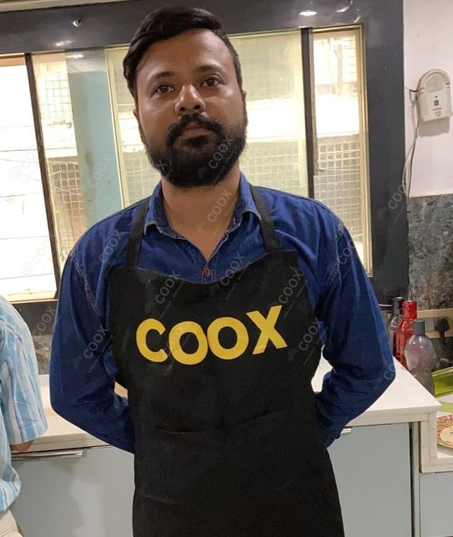 Chef from COOX at bookings. Professional cooks chefs at home