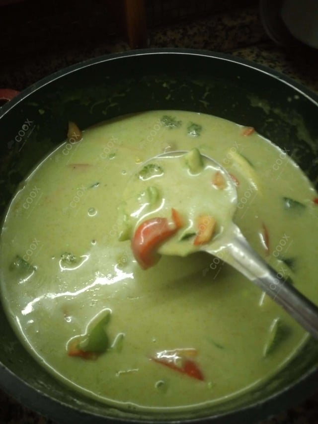 Delicious Green Thai Curry prepared by COOX