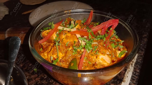 Delicious Kadhai Paneer prepared by COOX