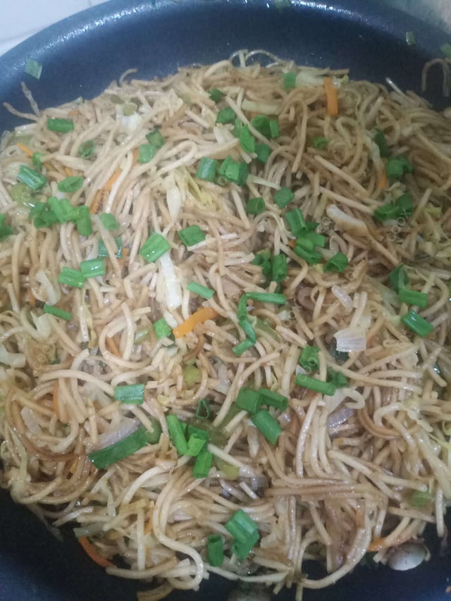 Delicious Veg Hakka Noodles prepared by COOX