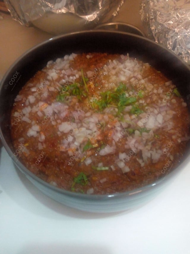 Delicious Pav Bhaji prepared by COOX