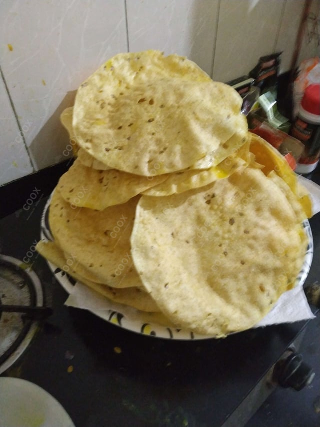 Delicious Salad, Papad prepared by COOX