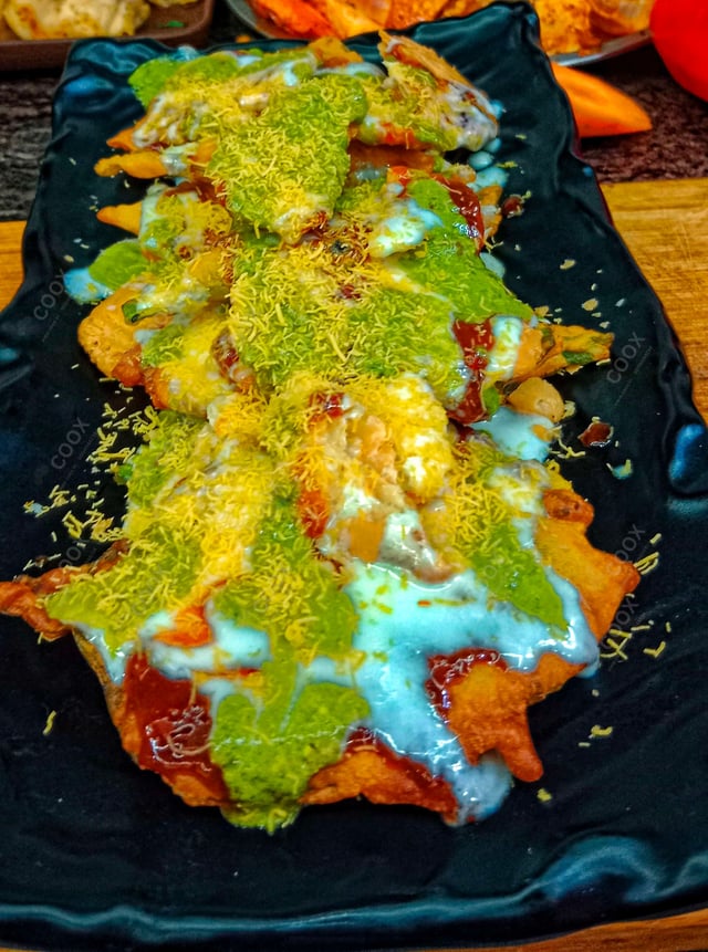 Delicious Palak Papdi Chaat prepared by COOX