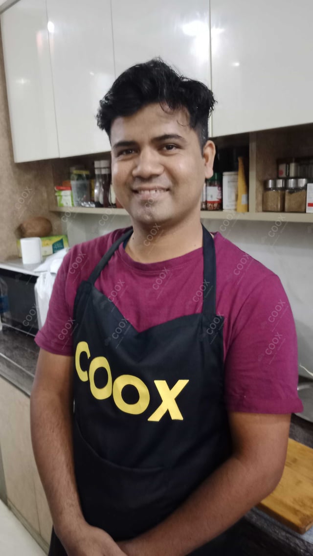 Chef from COOX at bookings. Professional cooks chefs at home