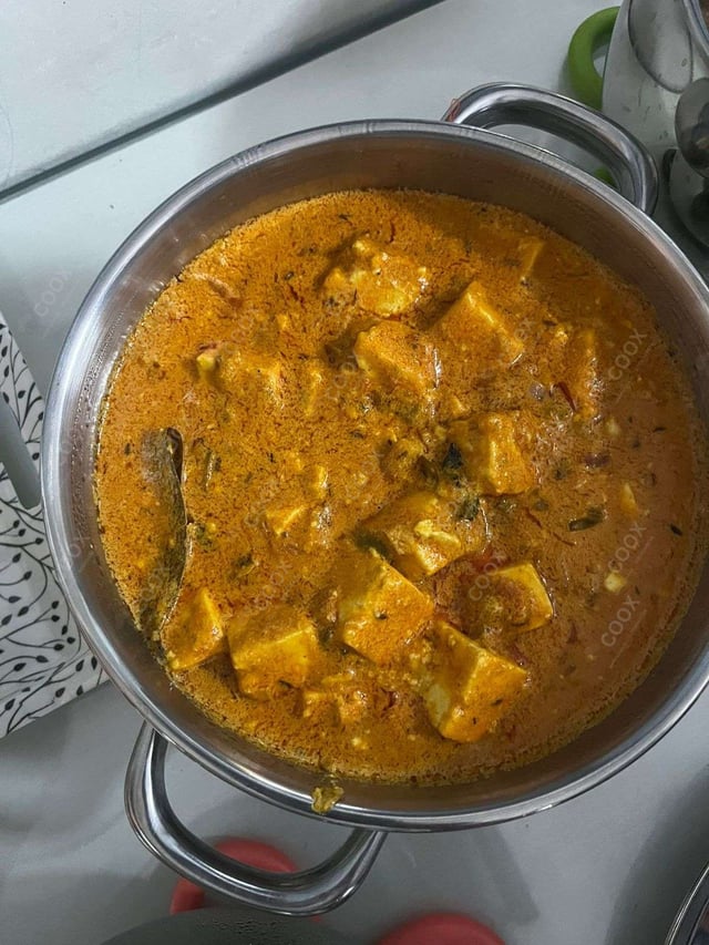 Delicious Paneer Lababdar prepared by COOX