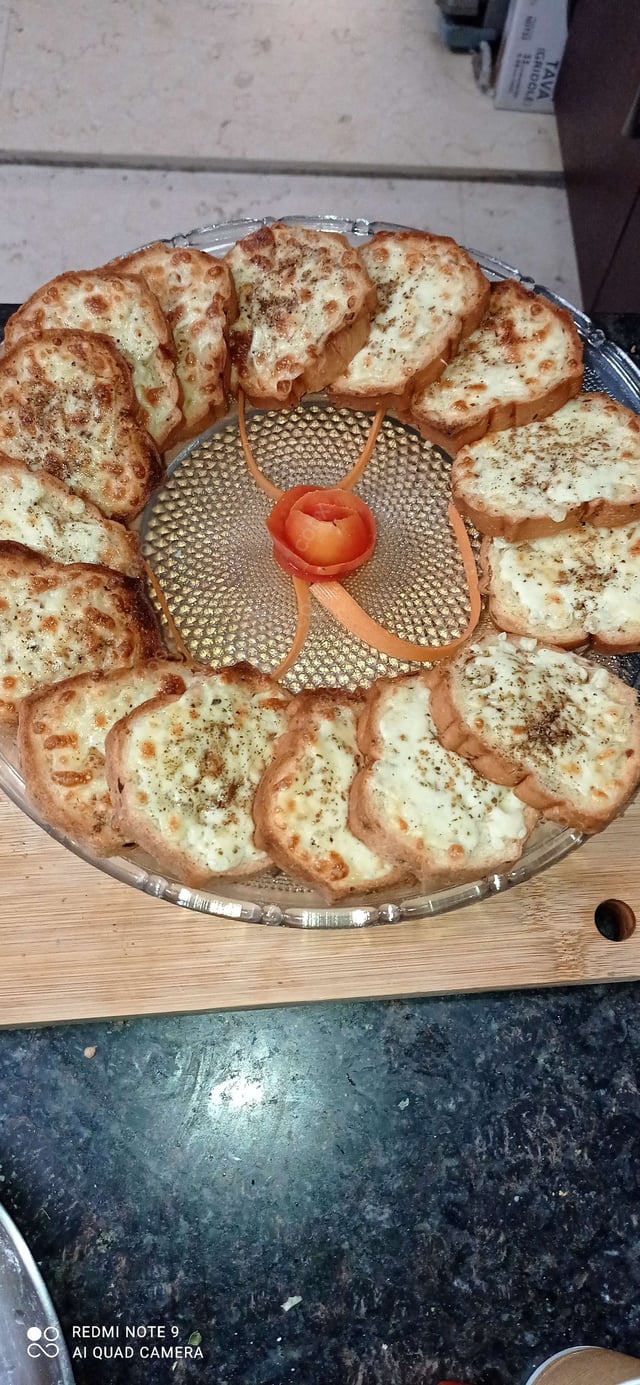 Delicious Garlic Bread prepared by COOX