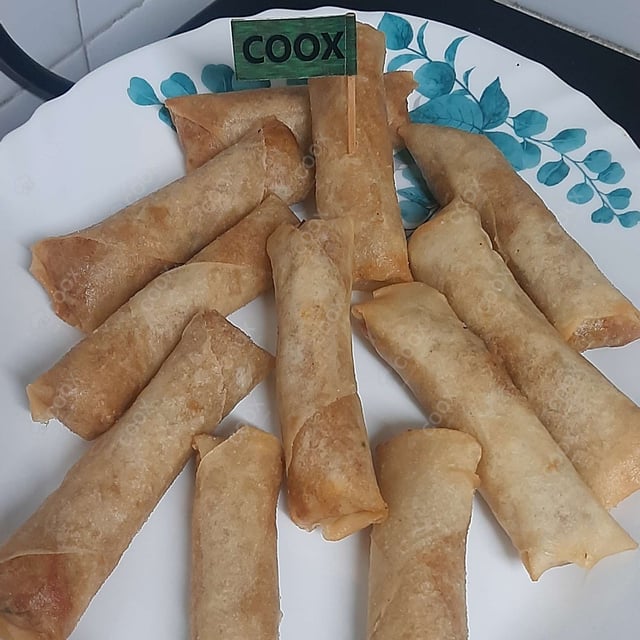 Delicious Veg Spring Rolls prepared by COOX