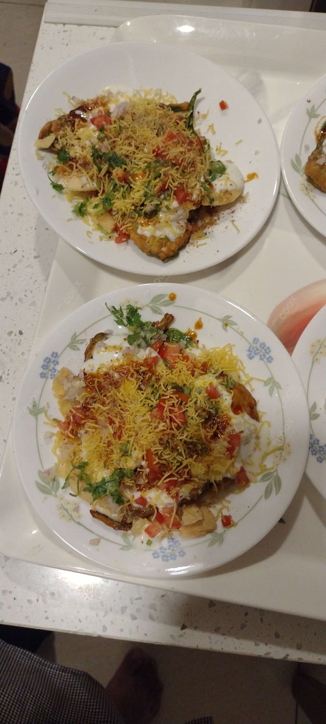 Delicious Palak Papdi Chaat prepared by COOX