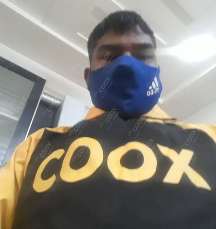 Chef from COOX at bookings. Professional cooks chefs at home