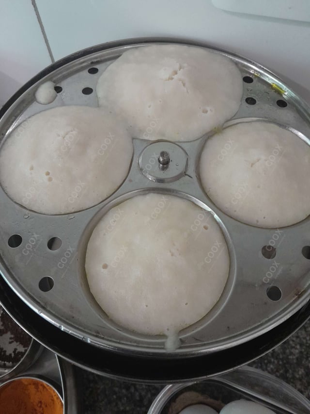 Delicious Idli Sambhar prepared by COOX