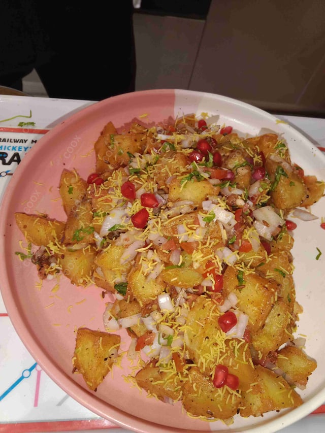 Delicious Aloo Chaat prepared by COOX