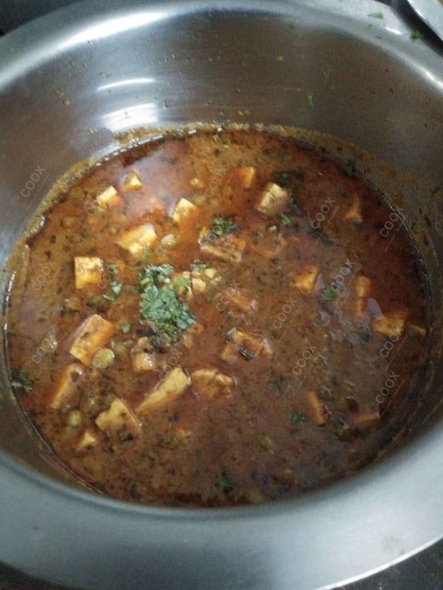 Delicious Matar Paneer prepared by COOX