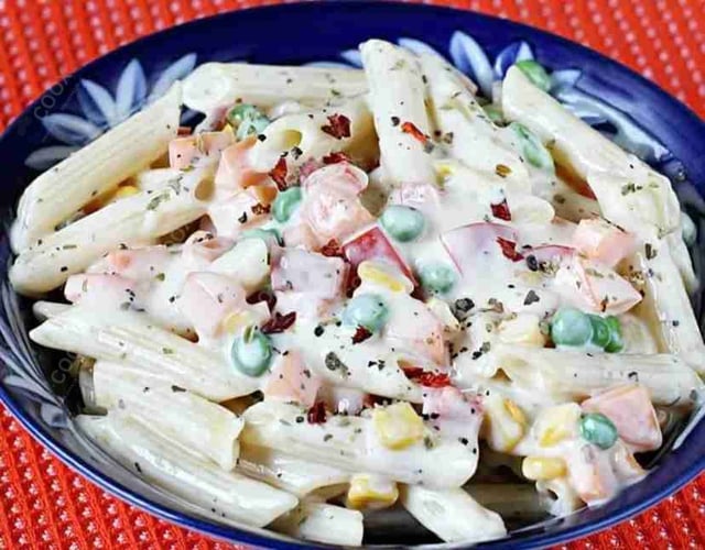 Delicious Pasta in White Sauce prepared by COOX