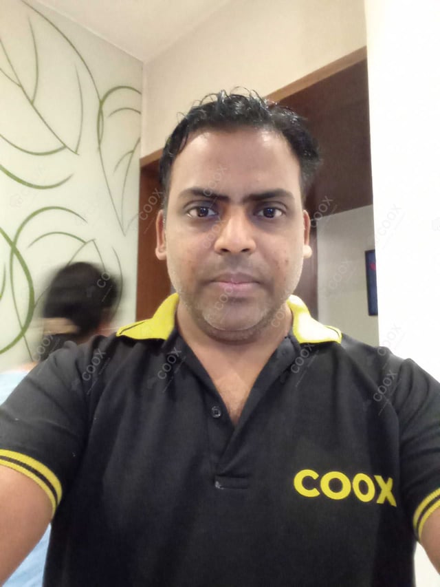 Chef from COOX at bookings. Professional cooks chefs at home