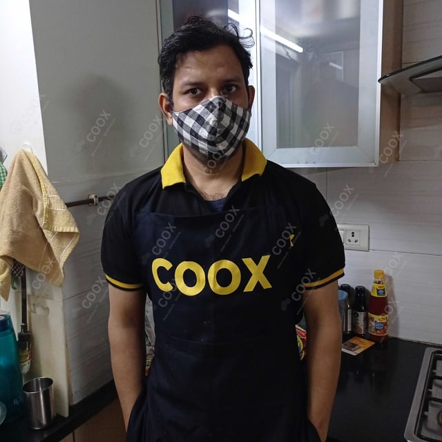 Chef from COOX at bookings. Professional cooks chefs at home