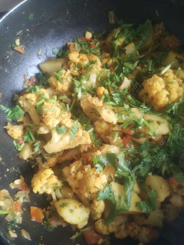 Delicious Aloo Gobhi prepared by COOX