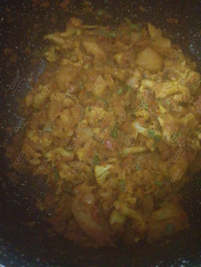 Delicious Aloo Gobhi prepared by COOX