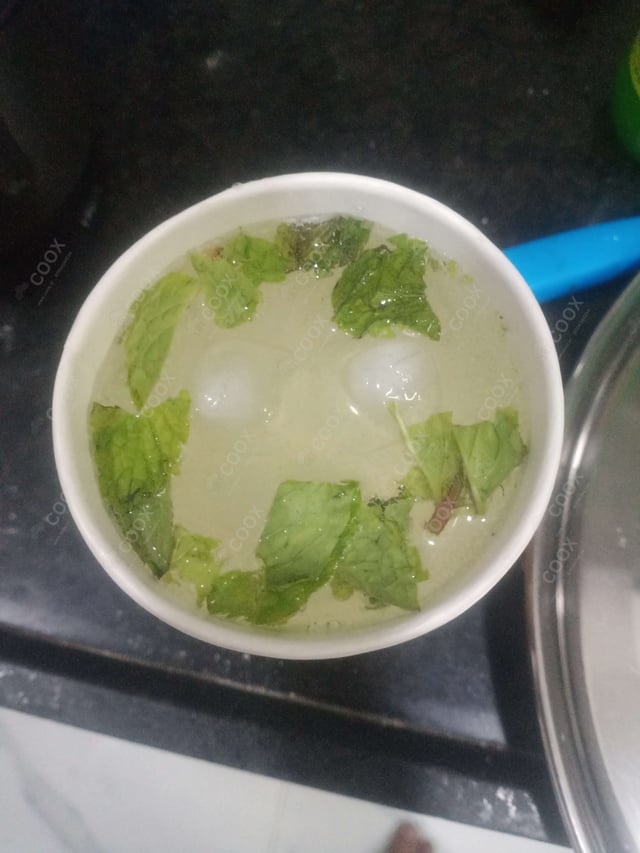 Delicious Virgin Mojito prepared by COOX