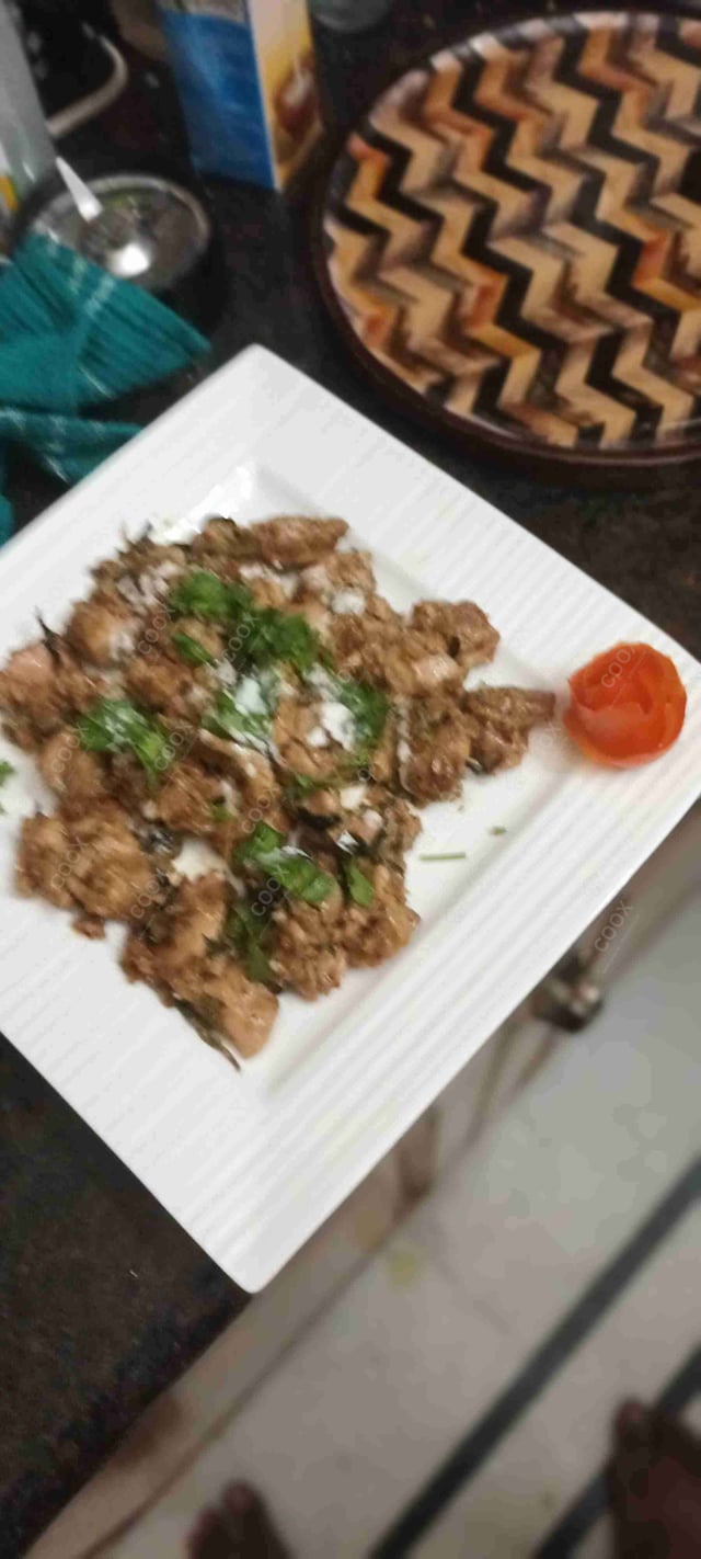 Delicious Thai Basil Chicken prepared by COOX