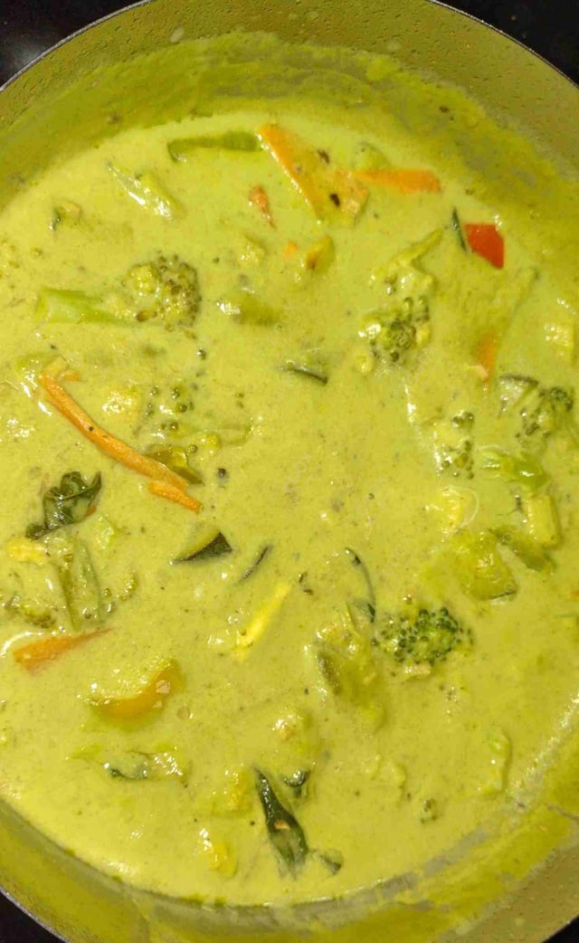 Delicious Green Thai Curry prepared by COOX