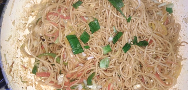 Delicious Veg Hakka Noodles prepared by COOX