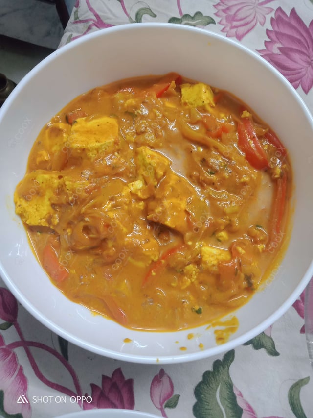 Delicious Kadhai Paneer prepared by COOX