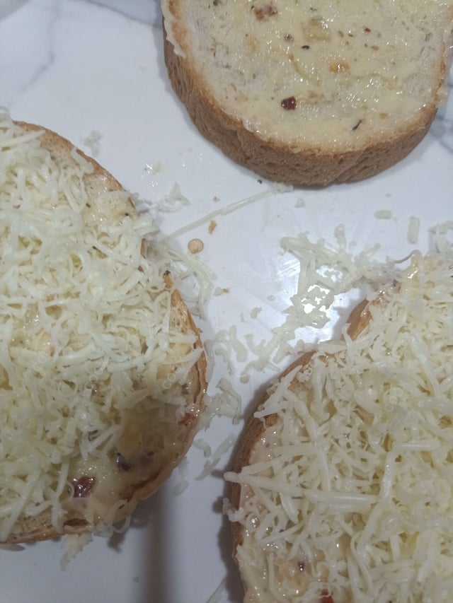 Delicious Garlic Bread with Cheese prepared by COOX