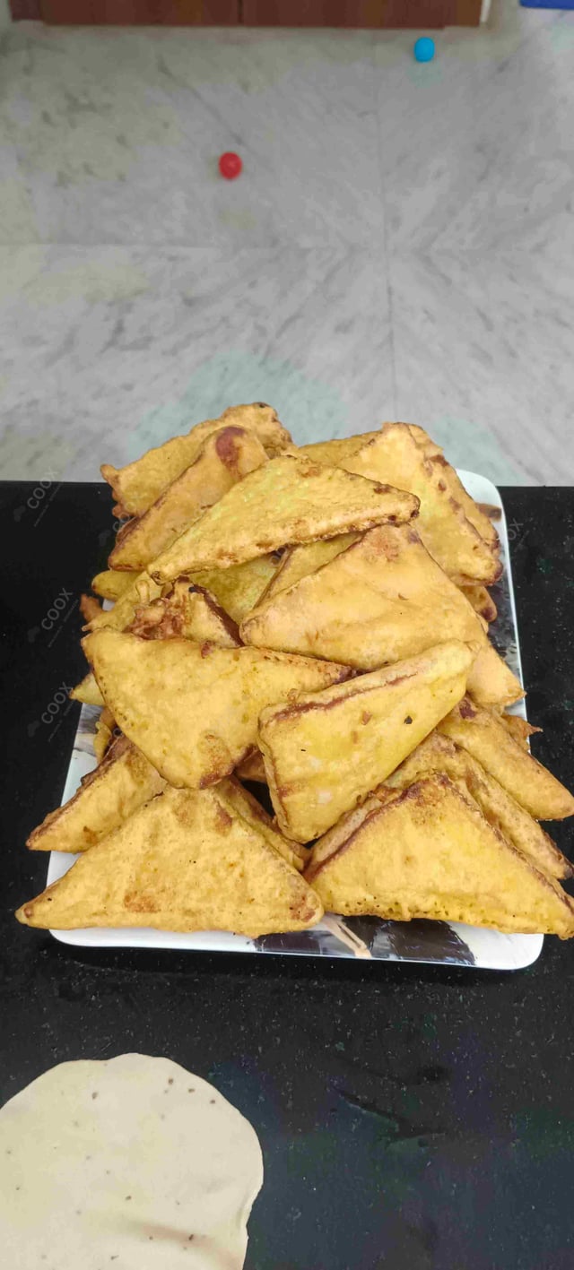 Delicious Bread Pakode prepared by COOX