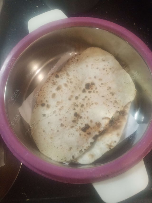 Delicious Naan (Butter / Garlic) prepared by COOX