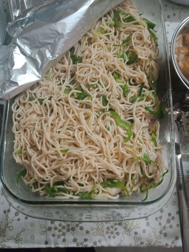 Delicious Veg Hakka Noodles prepared by COOX