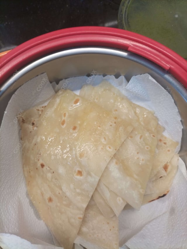 Delicious Naan (Butter / Garlic) prepared by COOX