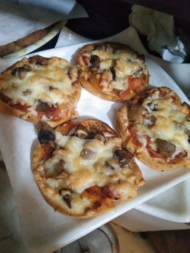 Delicious Tomato Mushroom Bruschetta prepared by COOX