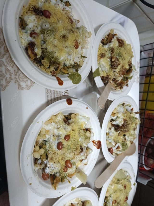 Delicious Palak Patta Chaat prepared by COOX