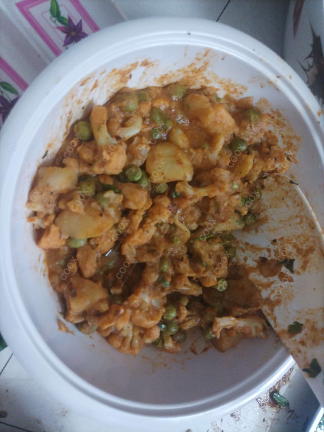 Delicious Aloo Gobhi prepared by COOX