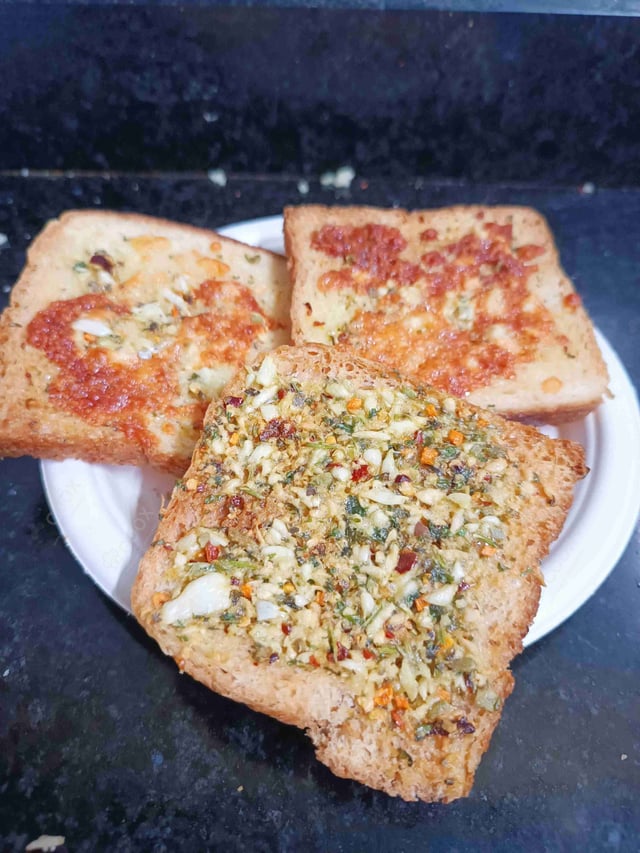 Delicious Garlic Bread with Cheese prepared by COOX