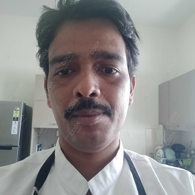 Chef from COOX at bookings. Professional cooks chefs at home